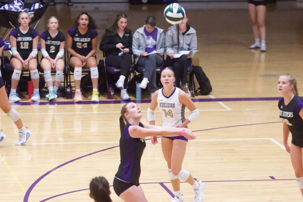 Lake Stevens junior Miah Congdon bumps the ball in the air during the Vikings’ 3-0 win against the Panthers at Lake Stevens High School on Sept. 8, 2026. (Joe Pohoryles / The Herald)