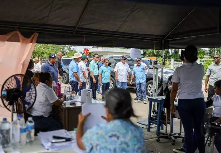Rice, Oil, Tuna, and other Food Delivered to Disaster Victims. The IMA Package Arrives.