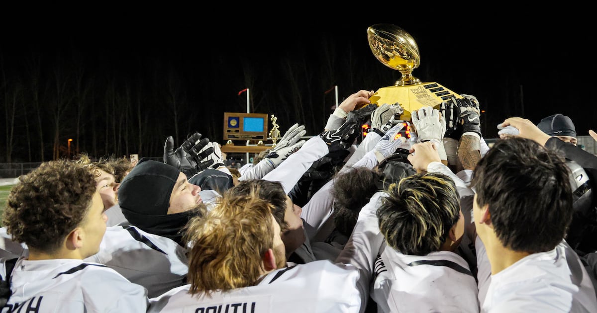 South High shuts out West in second half to repeat as Division I football state champion