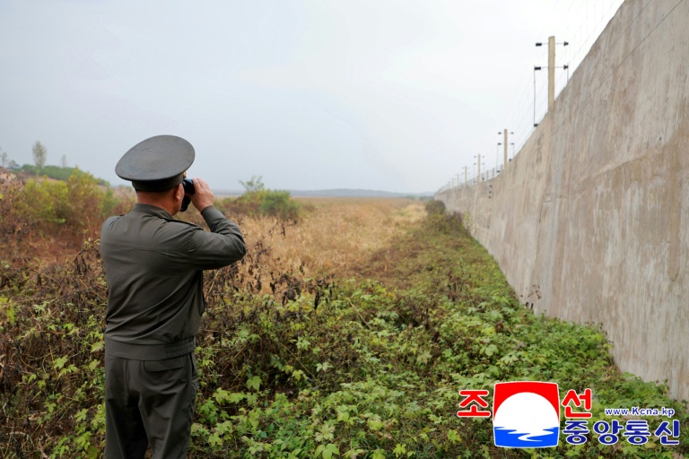 South Korea proposes holding border talks with North