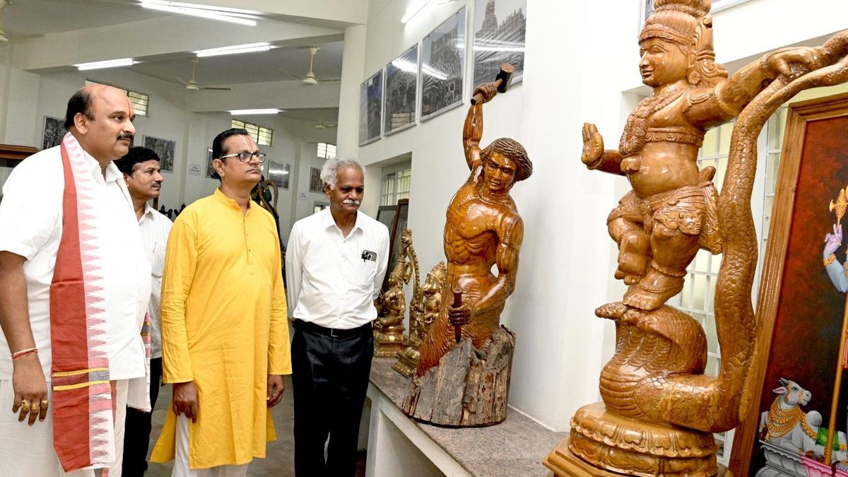 Speakers call for youth participation in development of temples, heritage activities
