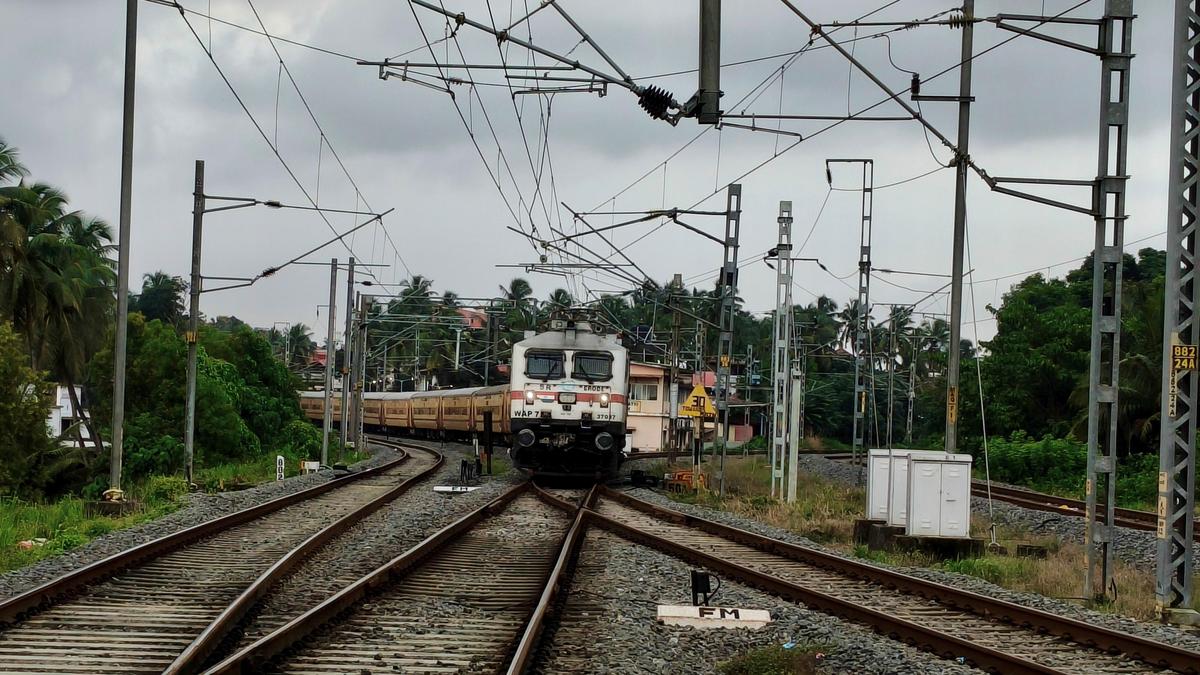 Special trains between Thiruvananthapuram North and Mangaluru on October 20th and 21st