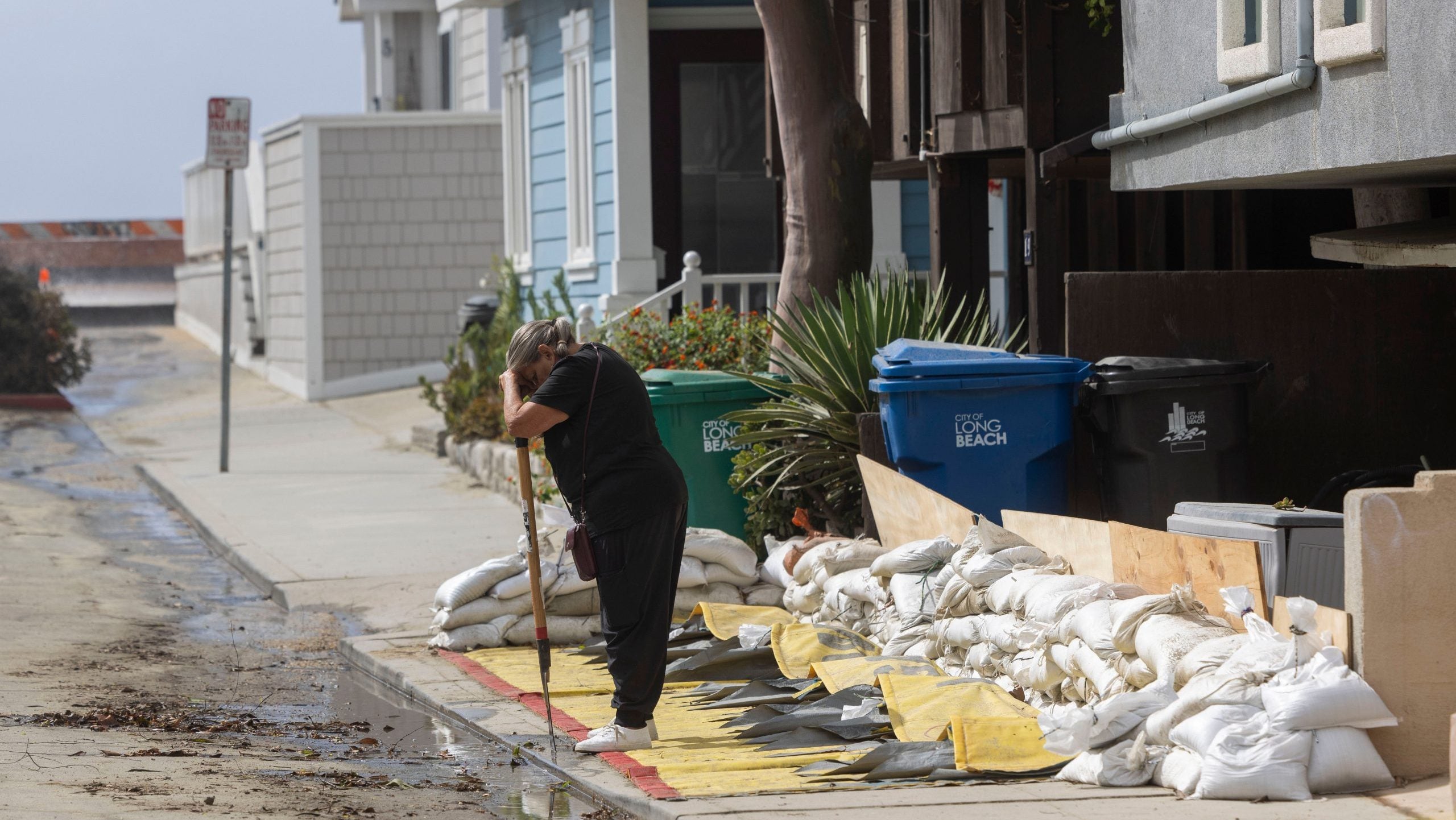 Storm recovery: Isaias cleanup in the east, Rachel pounds West Coast