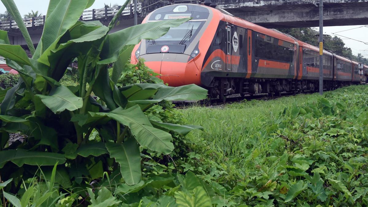 Student killed after being hit by train in Kozhikode