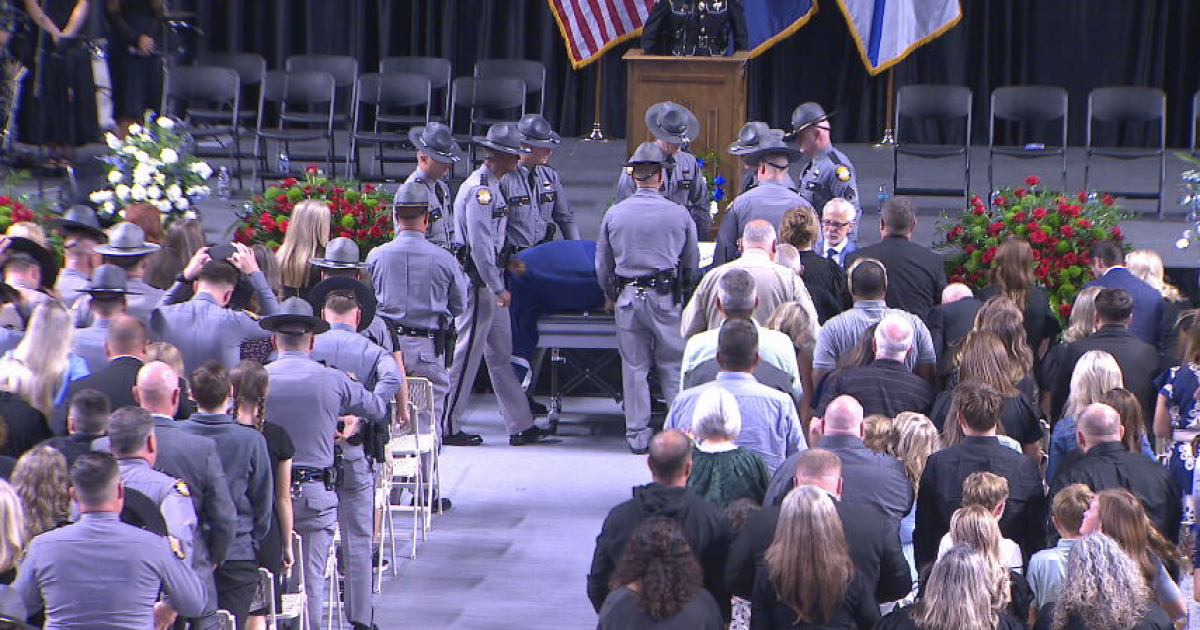 Thousands gather to honor fallen Kentucky State Trooper Hayden Phillips