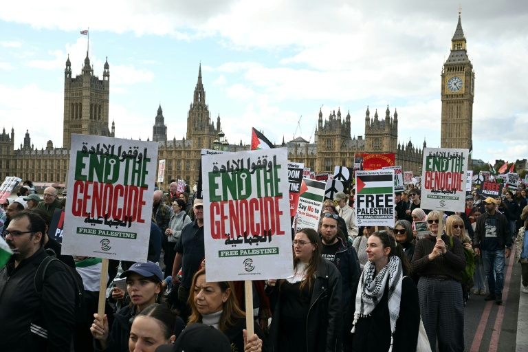 Thousands join pro-Palestinian marches in London, Berlin