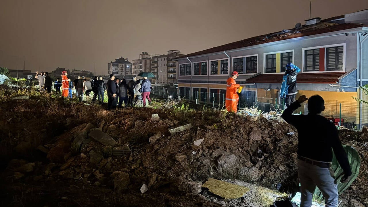Tornado kills 4 construction workers, injures another in southern Turkey