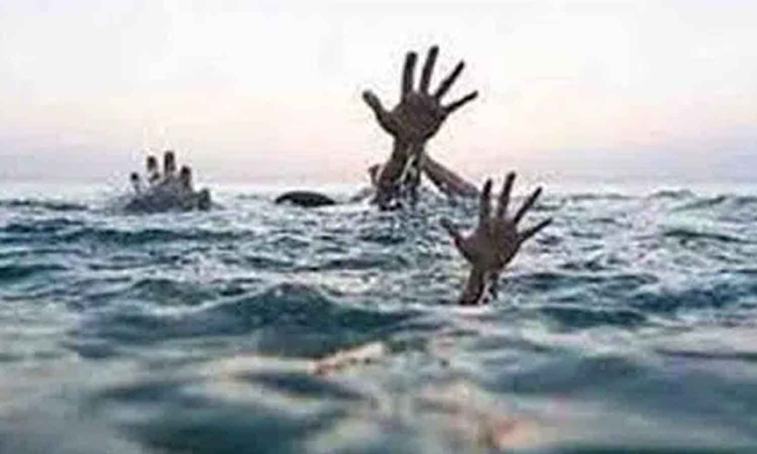 Two die, two missing at Pakala beach