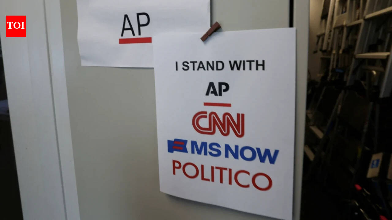 US judge allows CNN, MS NOW and Politico reporters to keep White House access, cites First Amendment