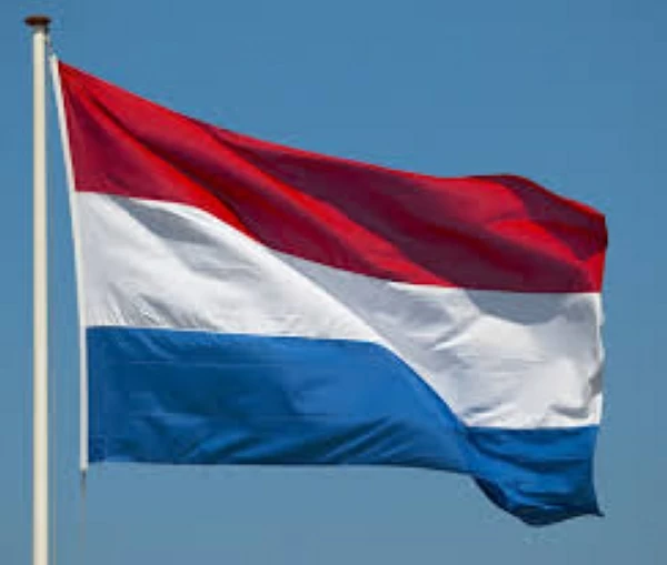 Why did the Netherlands close its embassy in Cairo?