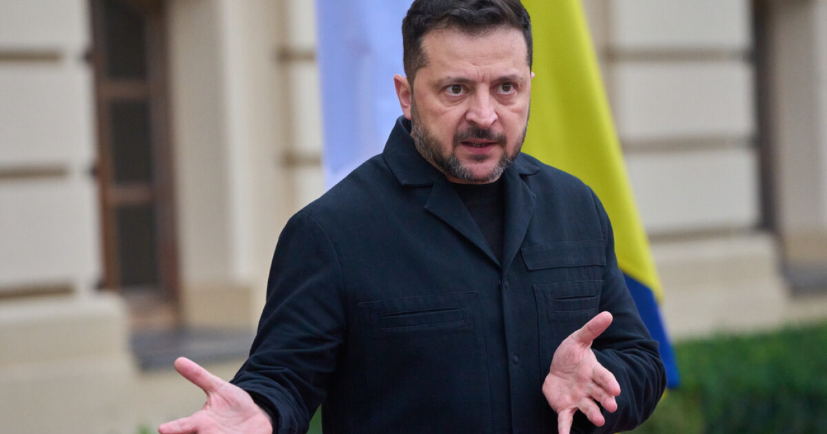 Zelenskyy says Starlink, Starshield speeds restored in Ukraine