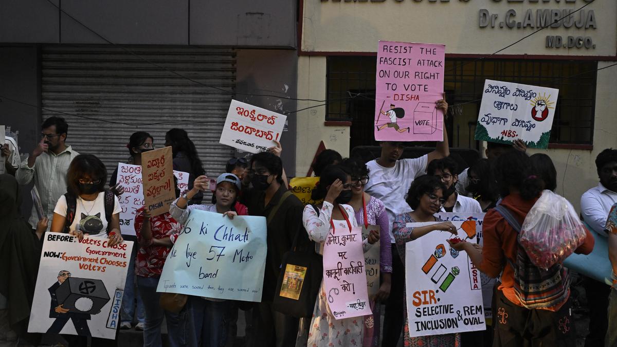 ‘Scrap SIR, Gyanesh Kumar must resign’: Protesters take to Hyderabad streets, seek accountability over voter deletions